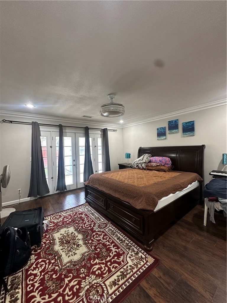 Placentia Condo: 2114 Traynor Avenue