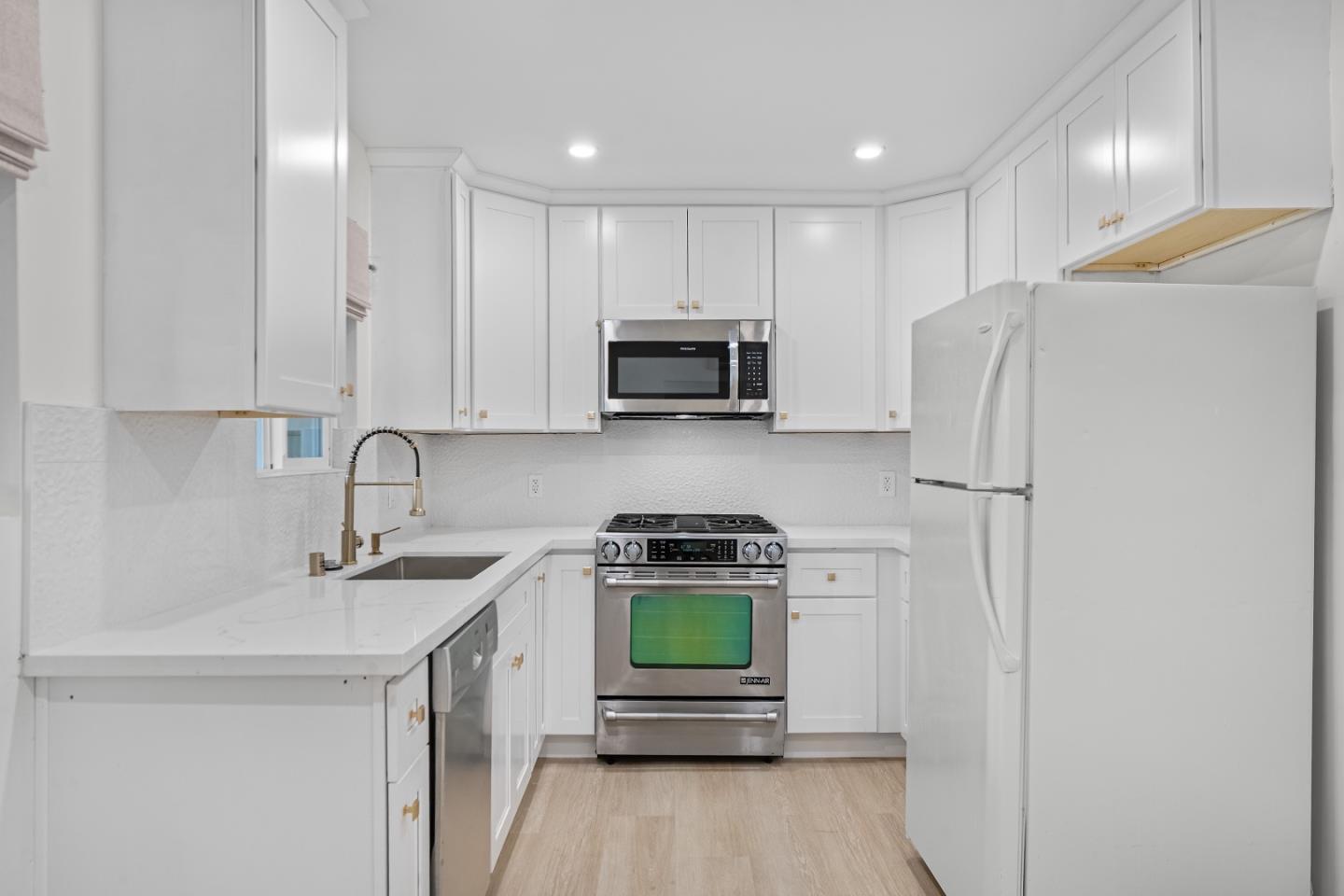 Cupertino Condo: 22434 Salem Avenue