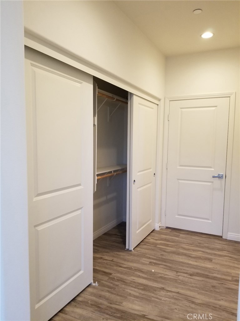 Irvine Condo: 74 Rose Arch