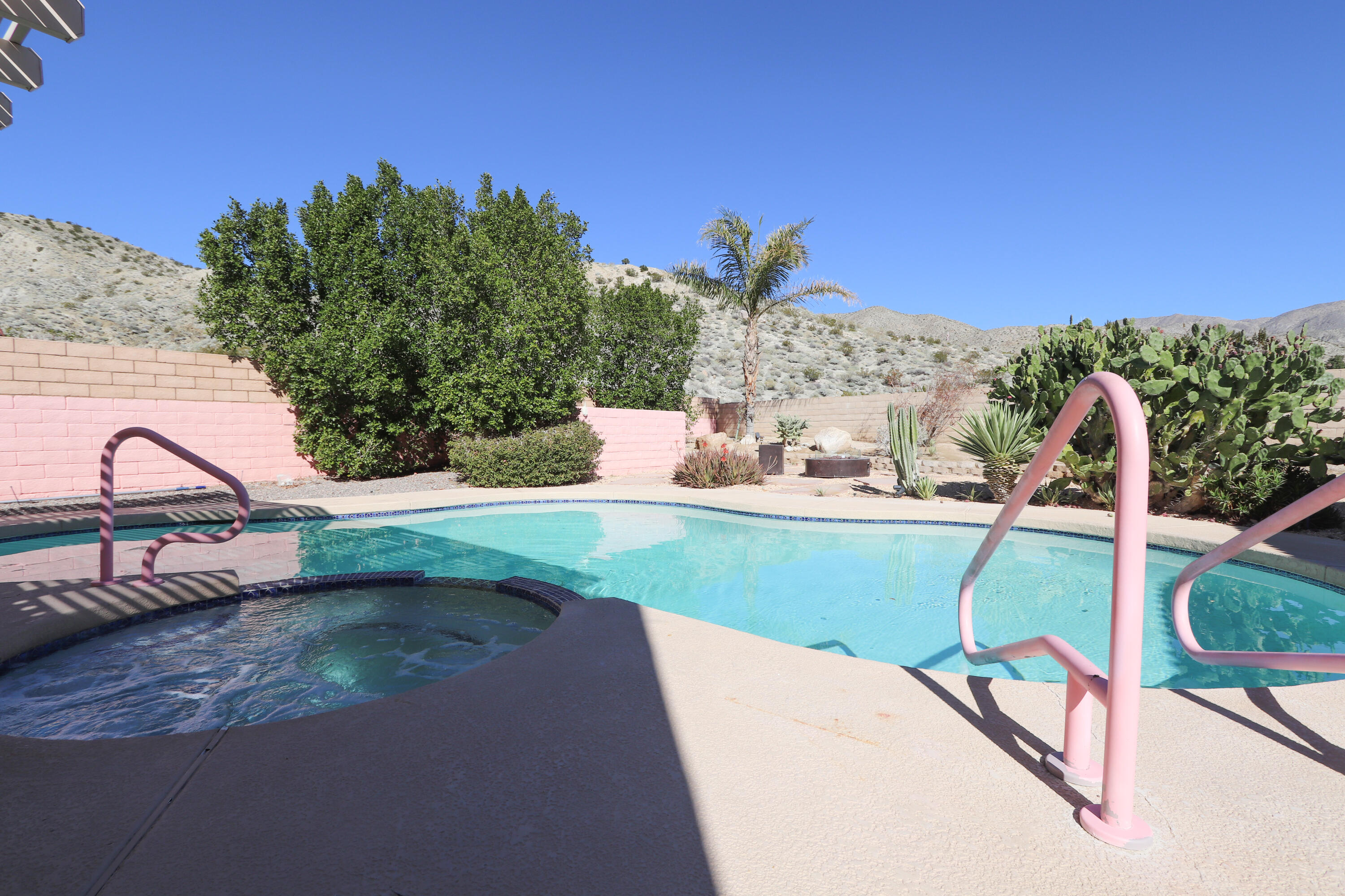 Desert Hot Springs Condo: 64900 Desert Air Court