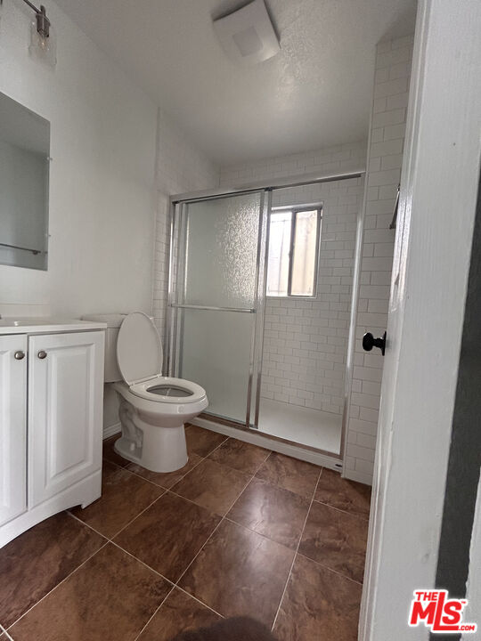 Los Angeles Condo: 5632 Baltimore Street