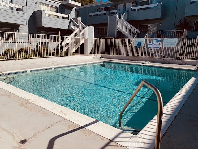 Canoga Park Condo: 20930 Parthenia Street