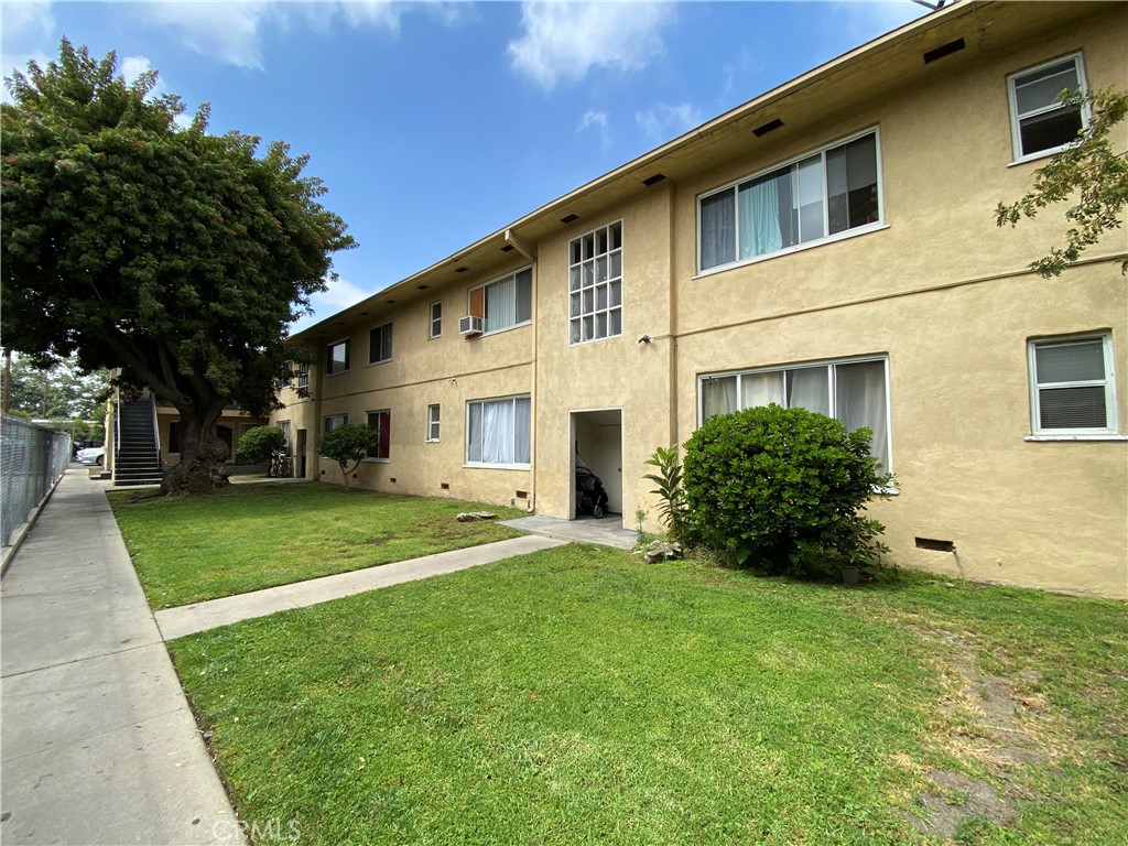 Glendale Condo: 516 East Lomita Avenue