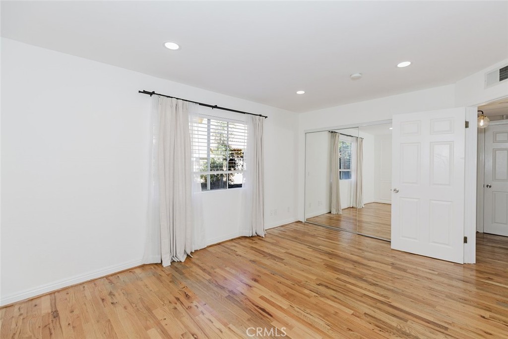 Glendale Condo: 1116 East Palmer Avenue