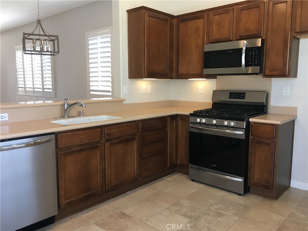 Apple Valley Condo: 10315 Wascana Lane