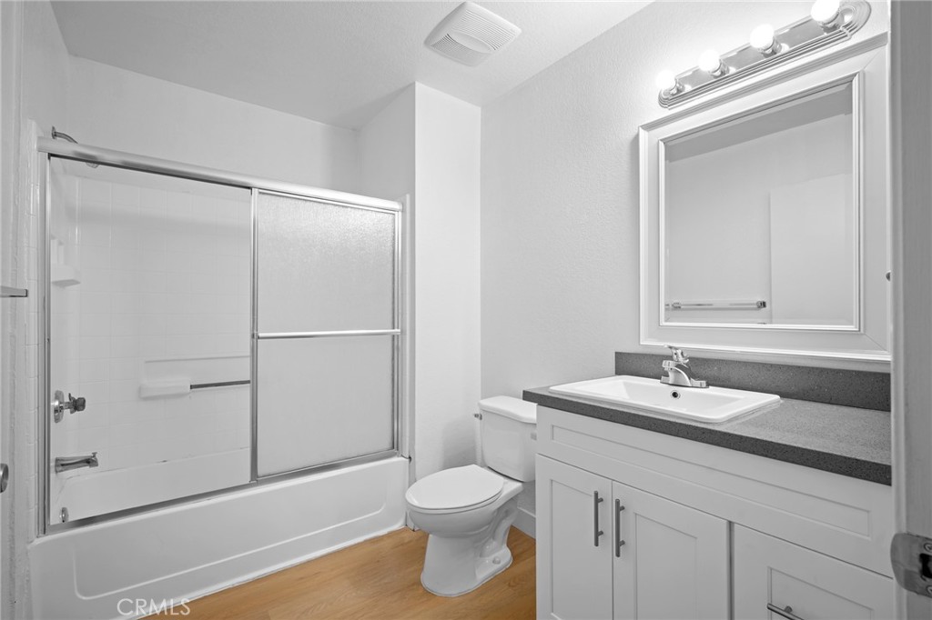 Glendale Condo: 1323 East Broadway