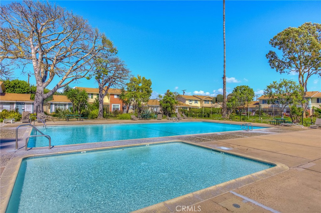 Huntington Beach Condo: 10238 Disney Circle