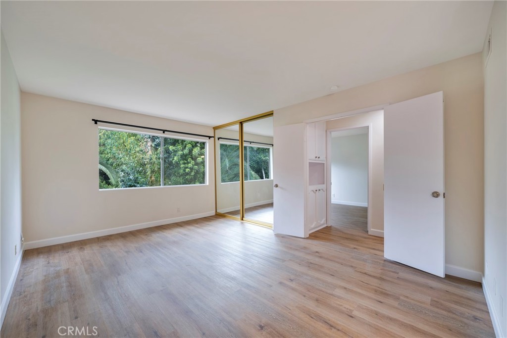 Fullerton Condo: 838 Glenwood Circle