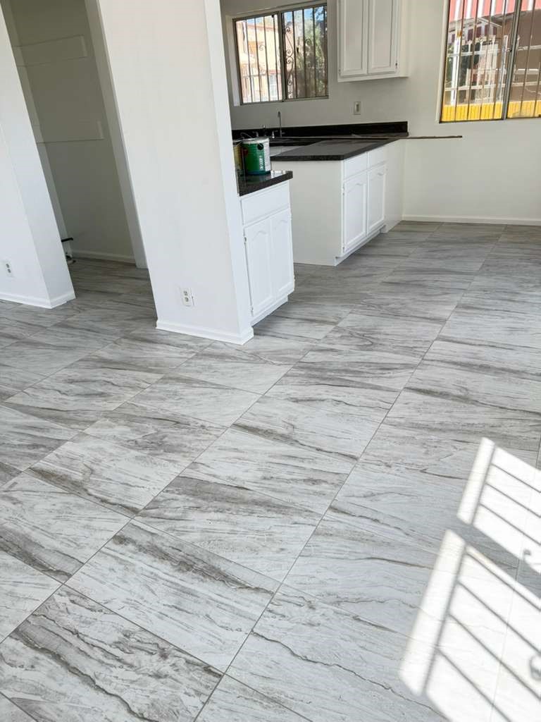 Los Angeles Condo: 822 East 87th Street