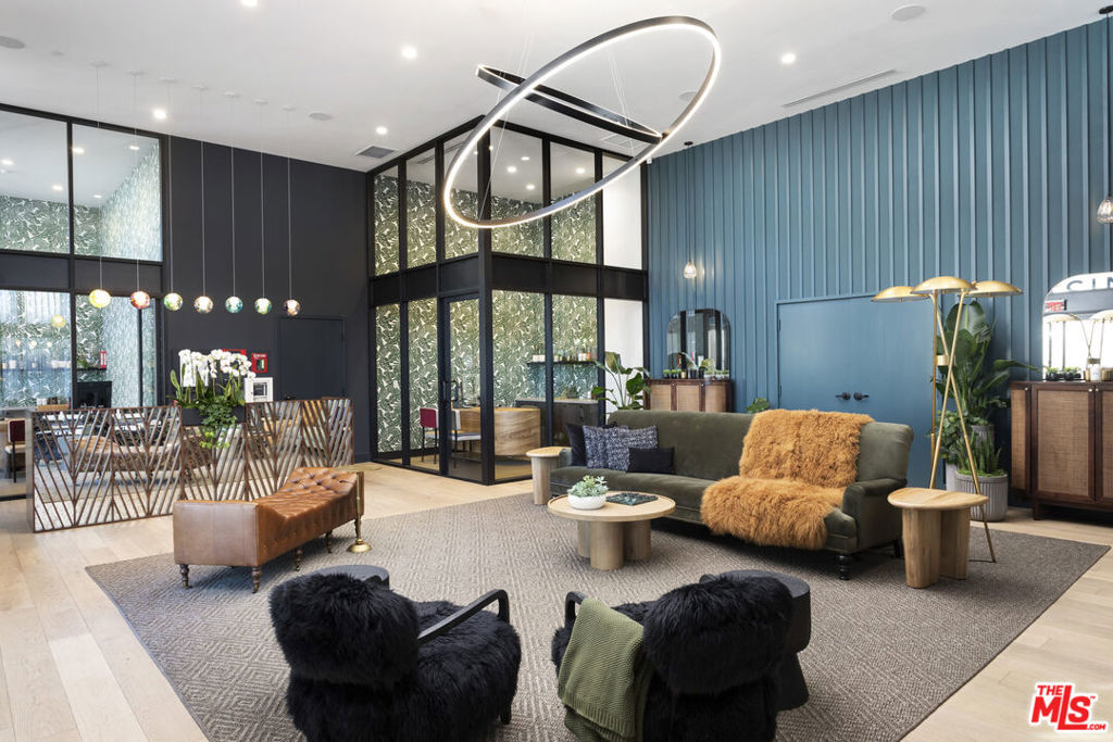 North Hollywood Condo: 11950 West Erwin Street