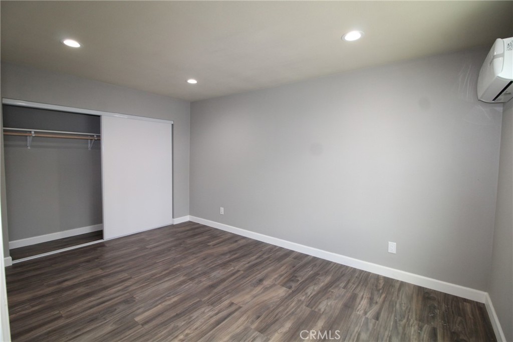 South Gate Condo: 4986 Southern Avenue