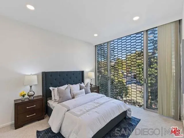Los Angeles Condo: 11044 Ophir Drive
