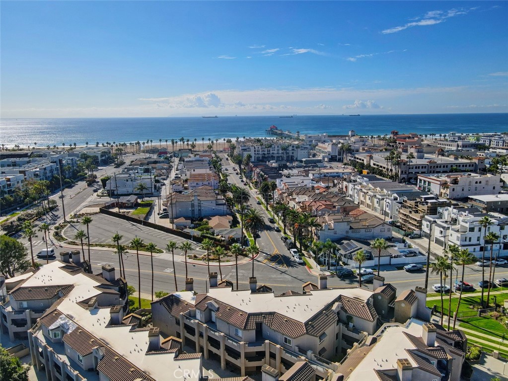 Huntington Beach Condo: 310 Lake Street