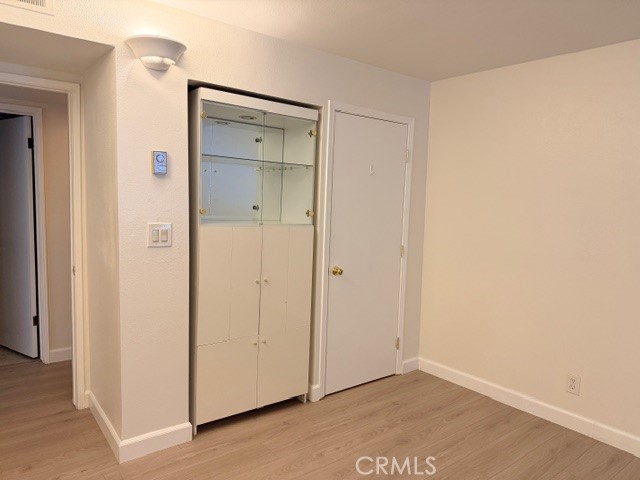Sherman Oaks Condo: 14106 Dickens Street