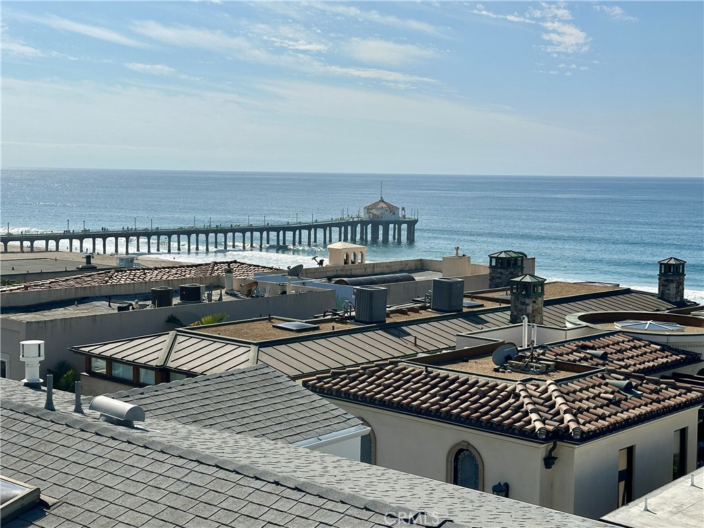 Manhattan Beach Condo: 122 15th Street