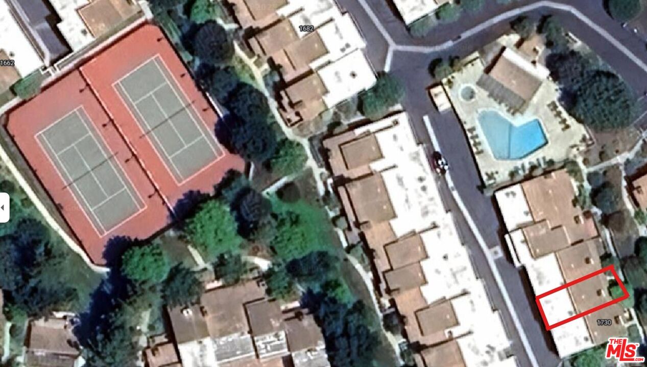 Pacific Palisades Condo: 1732 Palisades Drive