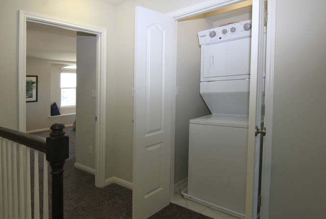 Pflugerville Condo: 708 Tinton Falls Lane