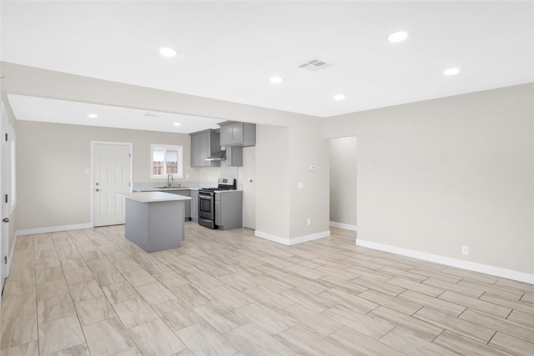 Santa Ana Condo: 5522 Silver Drive