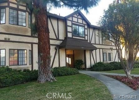 West Hills Condo: 7125 Shoup Avenue