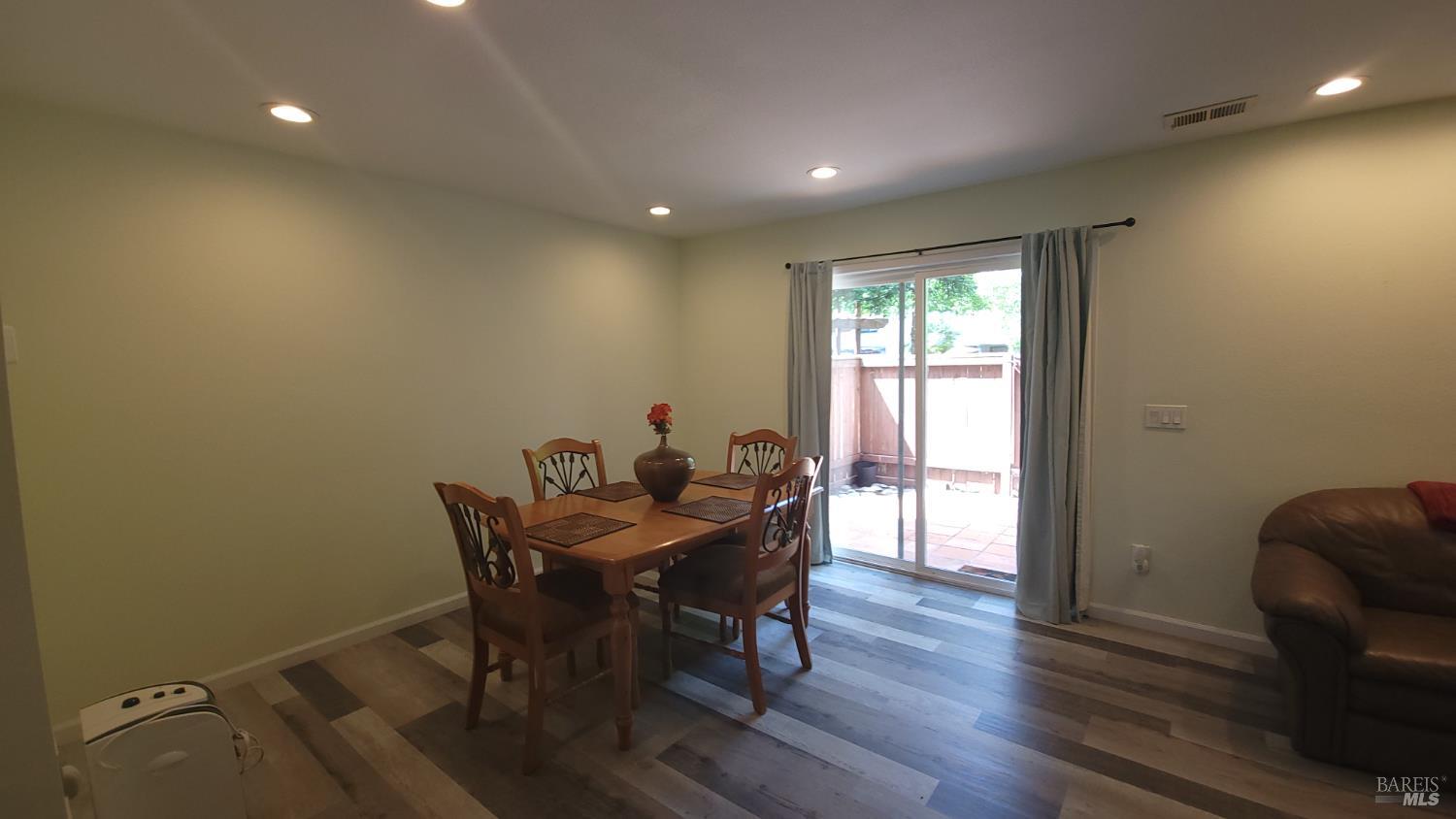 Santa Rosa Condo: 2315 Cross Avenue