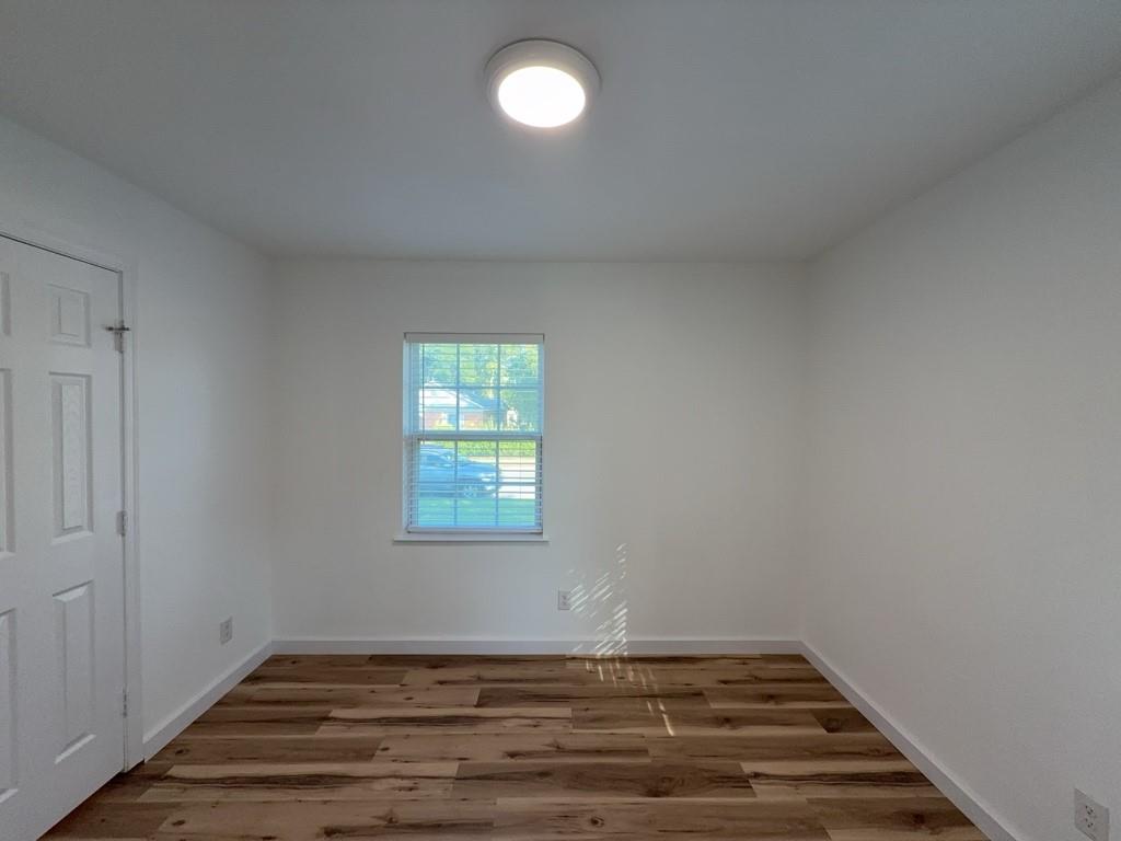 Arlington Condo: 1202 Valley View Drive