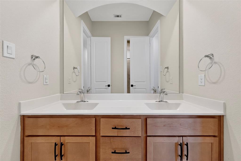 Wylie Condo: 1266 Huffines Boulevard