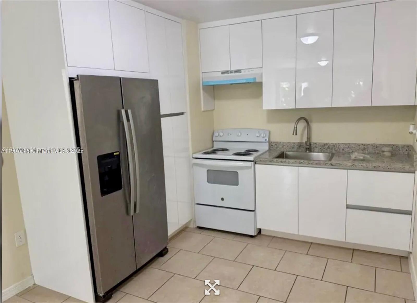 Miami Condo: 22210 Southwest 116th Avenue