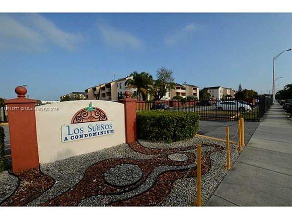 Hialeah Condo: 6195 West 18th Avenue