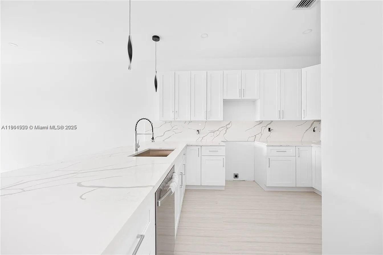 Miami Condo: 10745 Southwest 217th Street