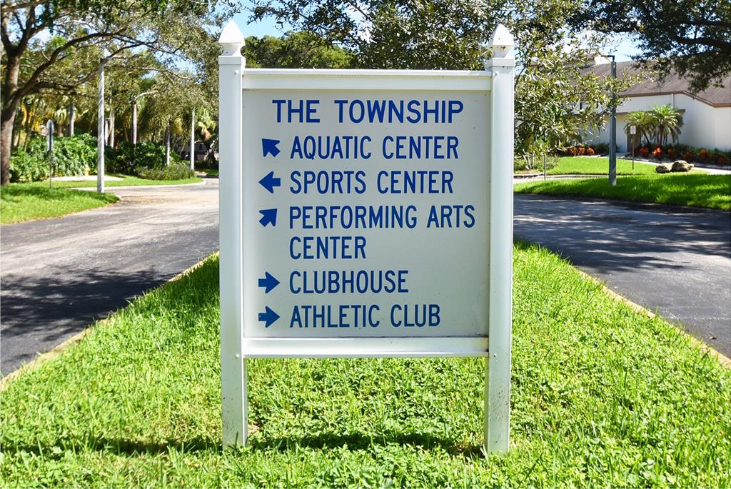 Coconut Creek Condo: 2738 Carambola Circle South