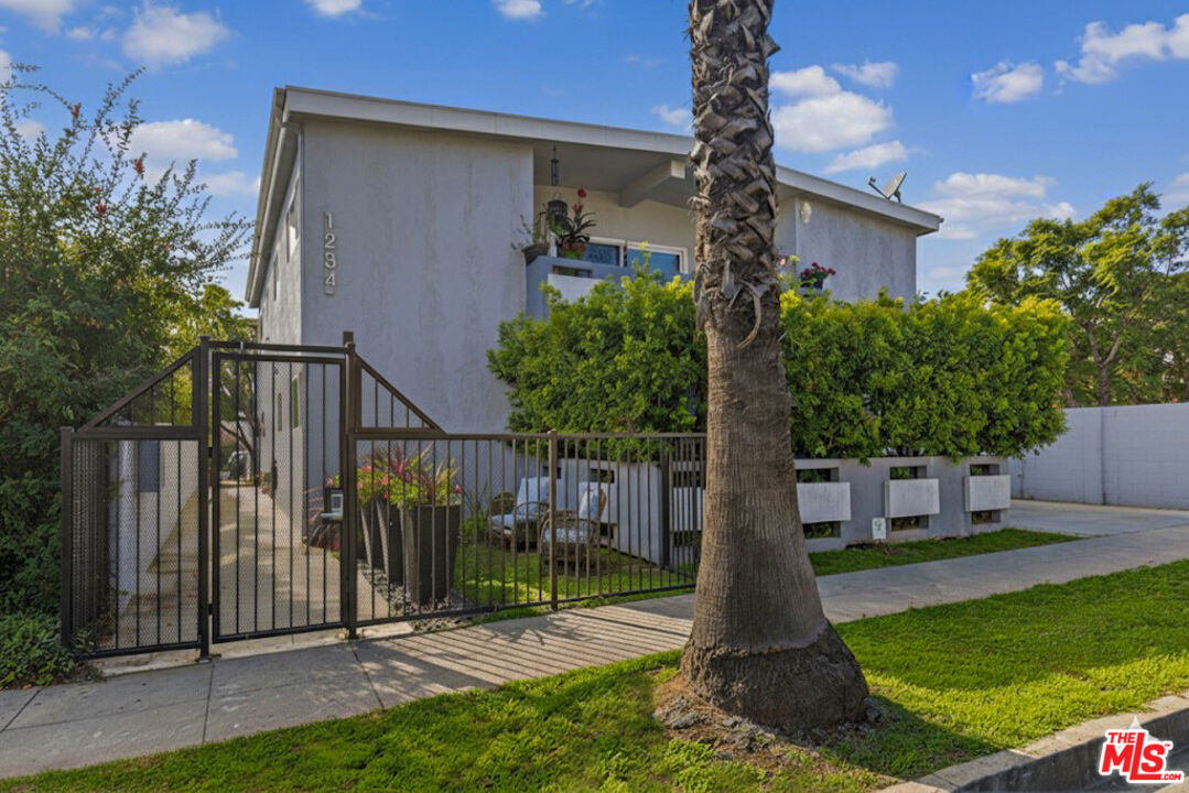 Santa Monica Condo: 1234 19th Street