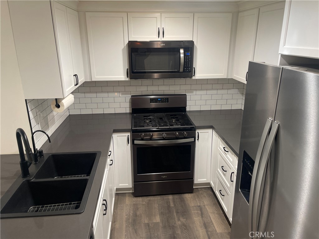 Van Nuys Condo: 15511 Sherman Way