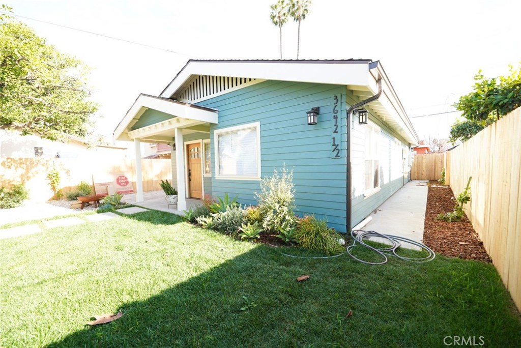 Jefferson Park Condo: 3642 1/2 6th Avenue