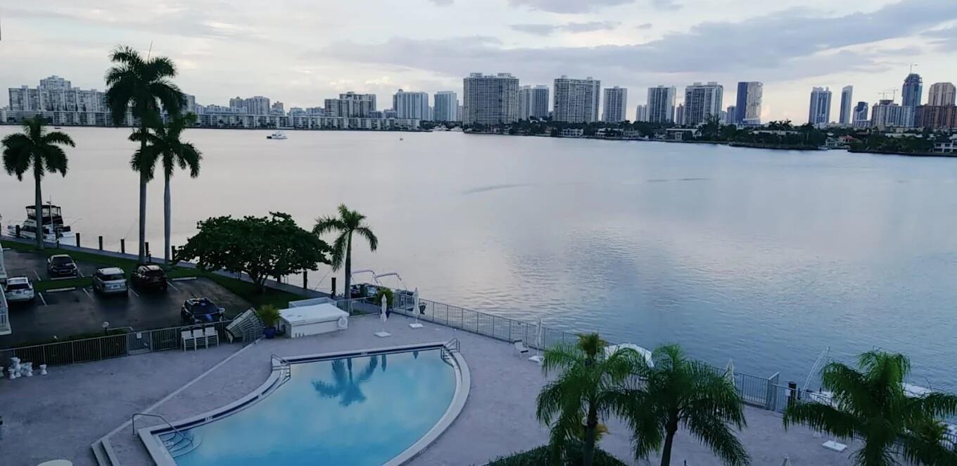 North Miami Beach Condo: 16546 Northeast 26th Avenue