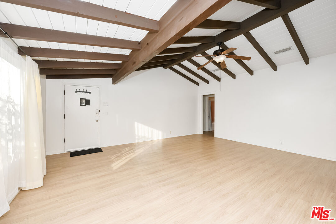 Sherman Oaks Condo: 4822 Lemona Avenue