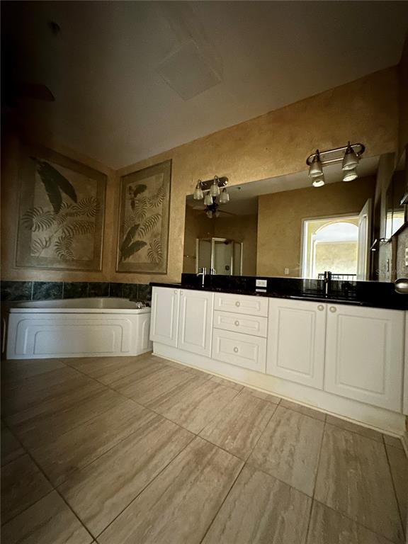 Clearwater Condo: 2717 Via Cipriani