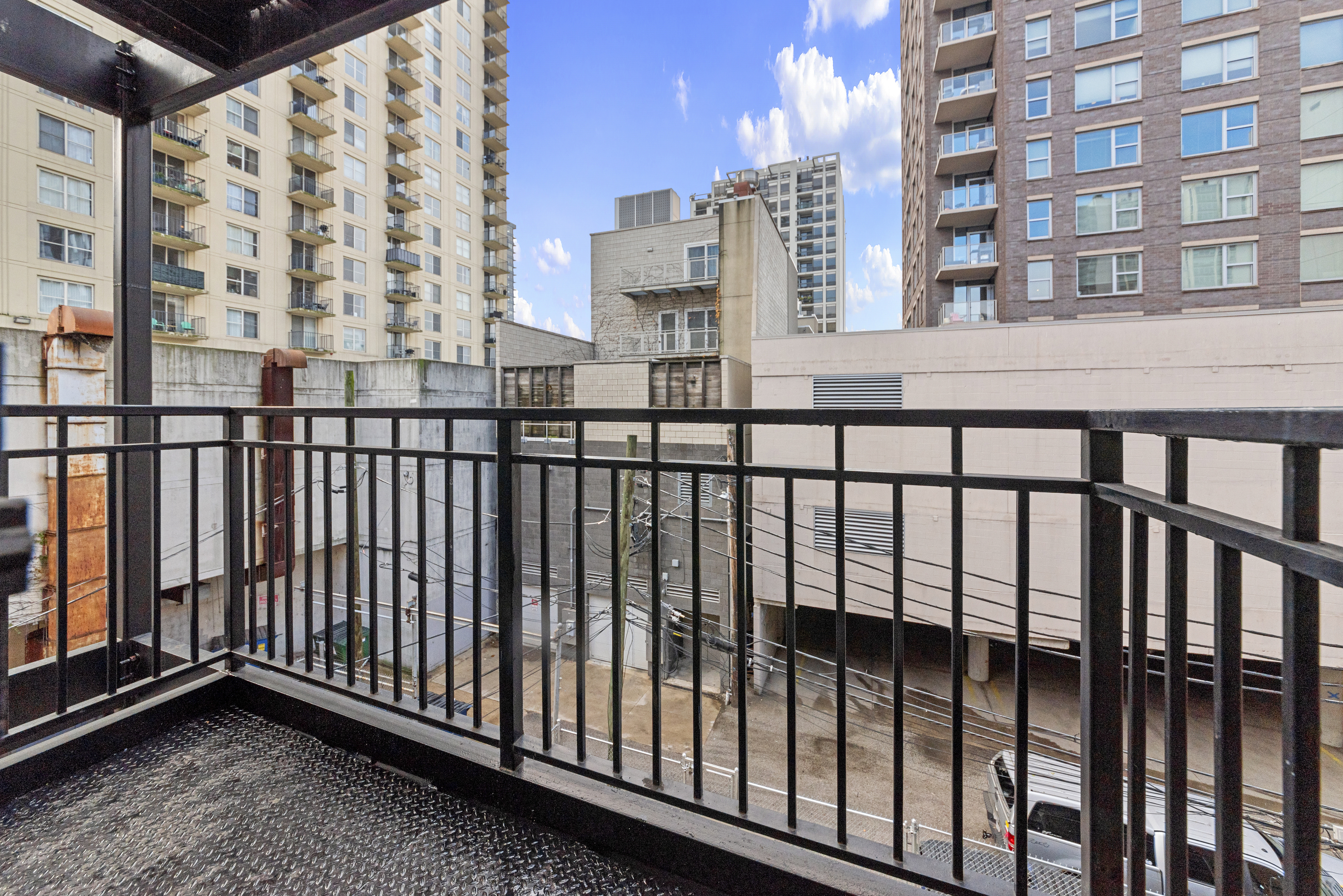 Chicago Condo: 1220 N Lasalle