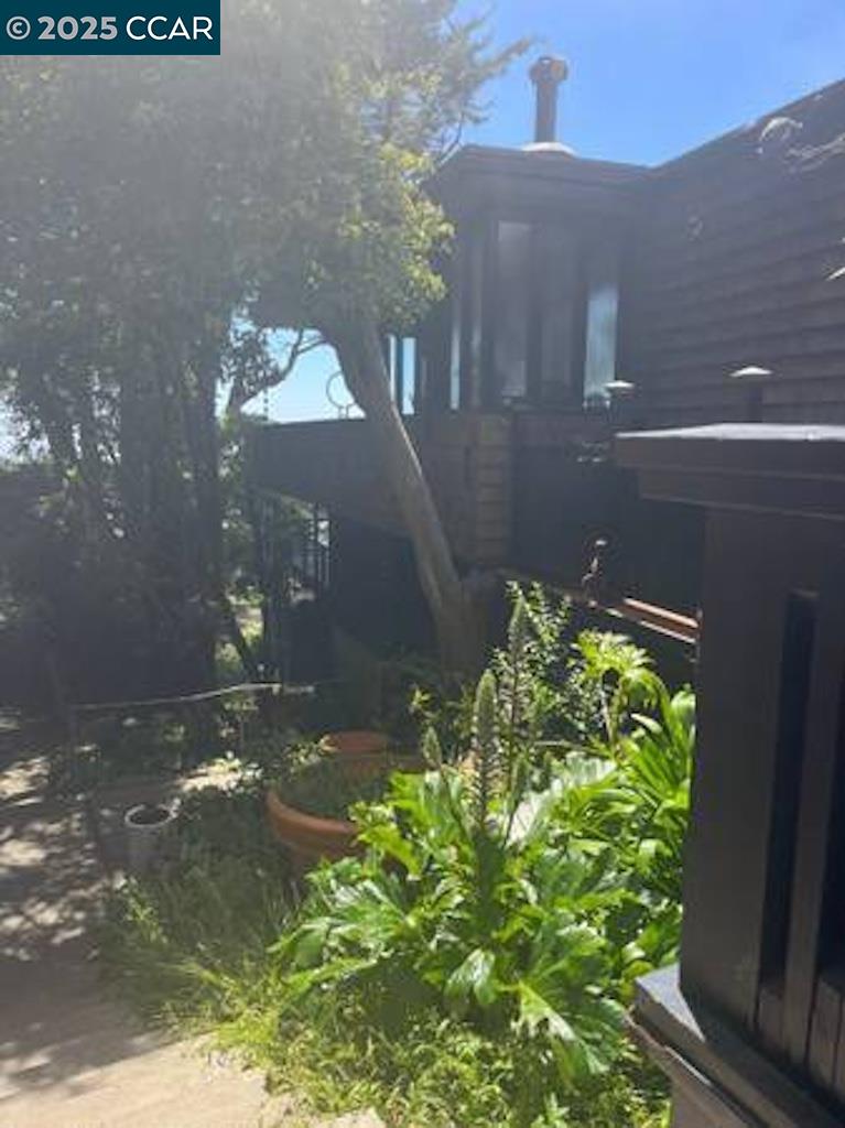 San Francisco Condo: 449 Burnett Avenue