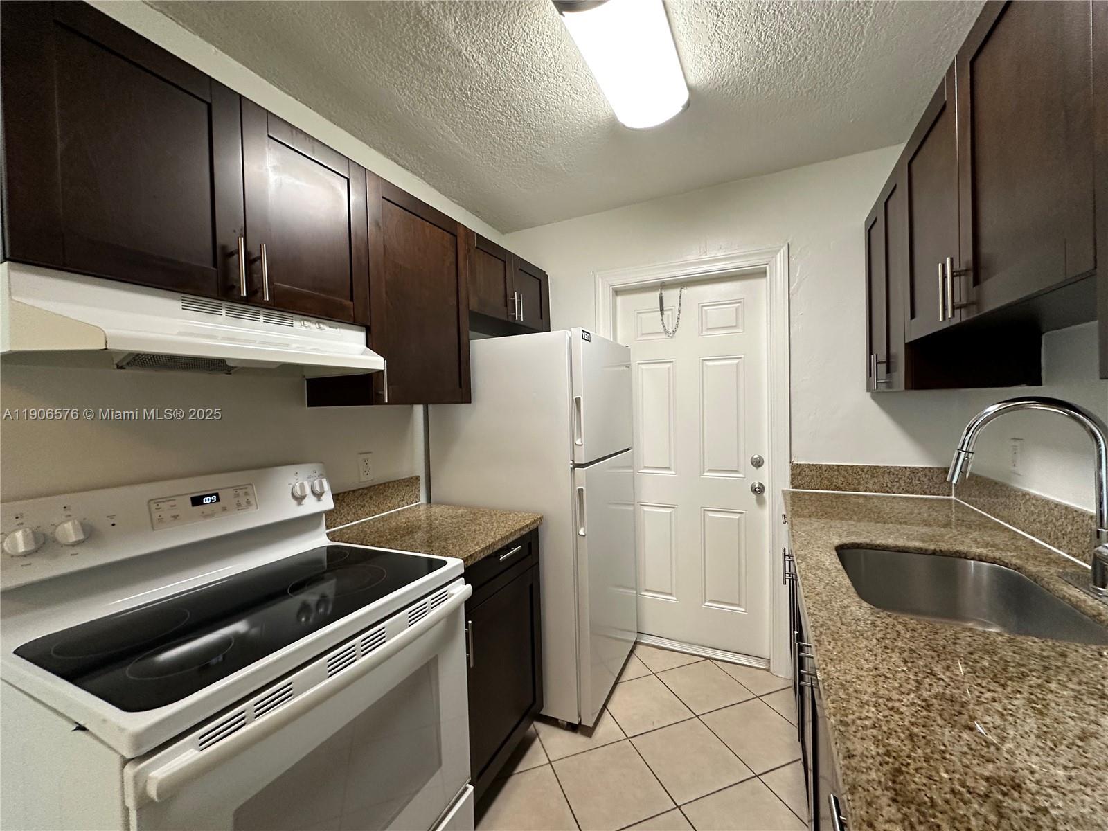 Pompano Beach Condo: 2900 Northeast 17th Avenue