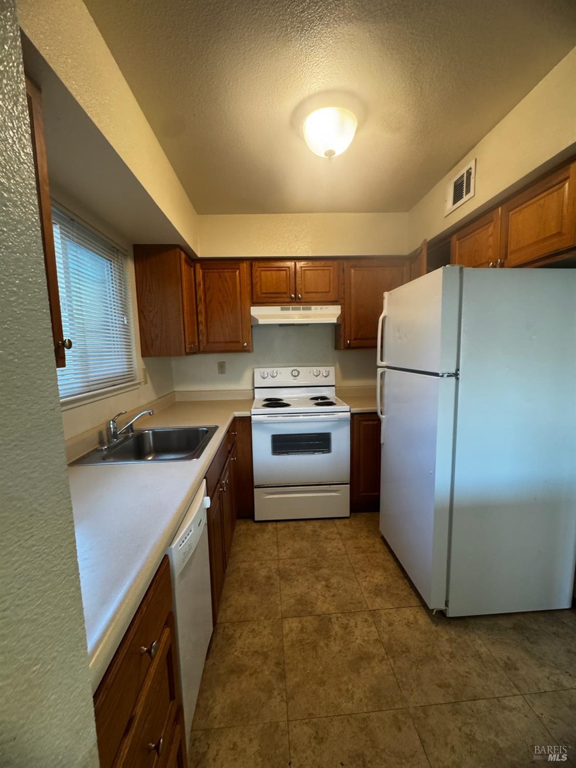 Vacaville Condo: 600 Alamo Drive
