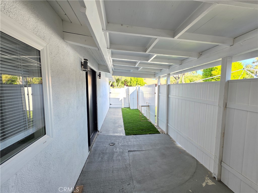 Reseda Condo: 6423 Wilbur Avenue