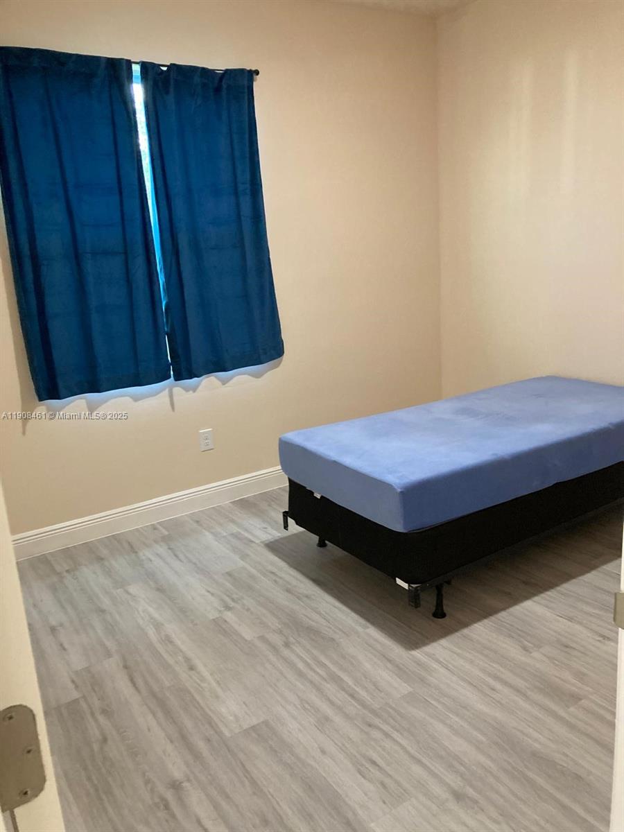 LaBelle Condo: 2013 Odessa Circle