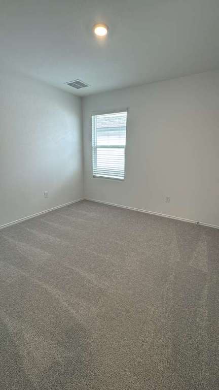 Kyle Condo: 355 Keefer