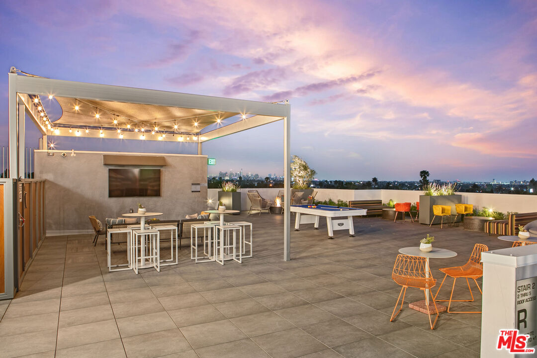 West Hollywood Condo: 1001 North Fairfax Avenue