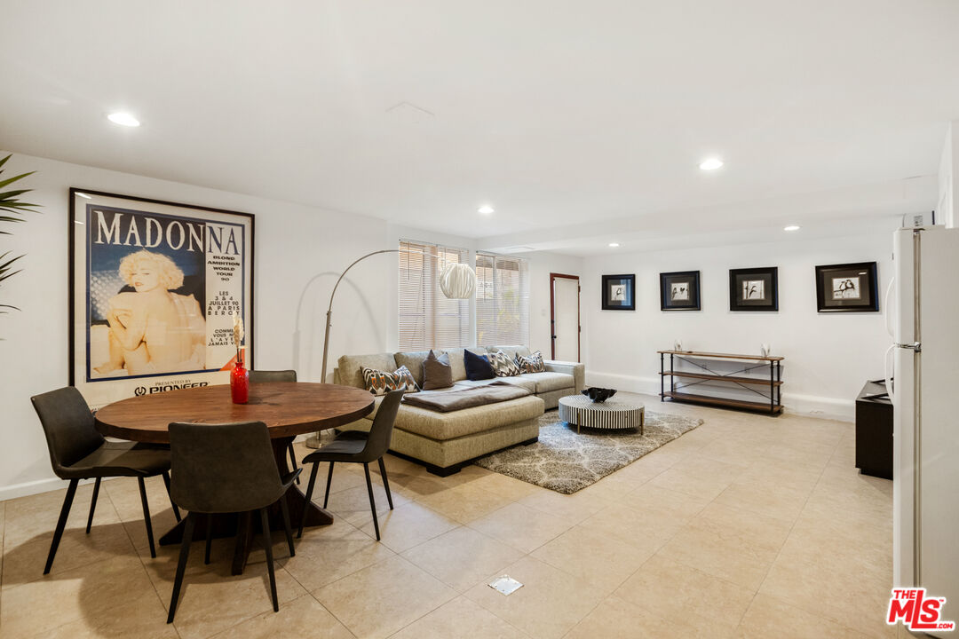 Los Angeles Condo: 917 North Curson Avenue