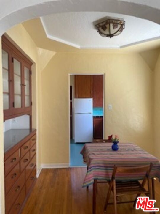 West Hollywood Condo: 1163 North Genesee Avenue