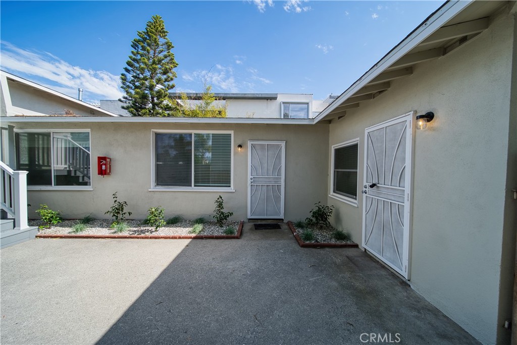 Manhattan Beach Condo: 926 Manhattan Beach Boulevard