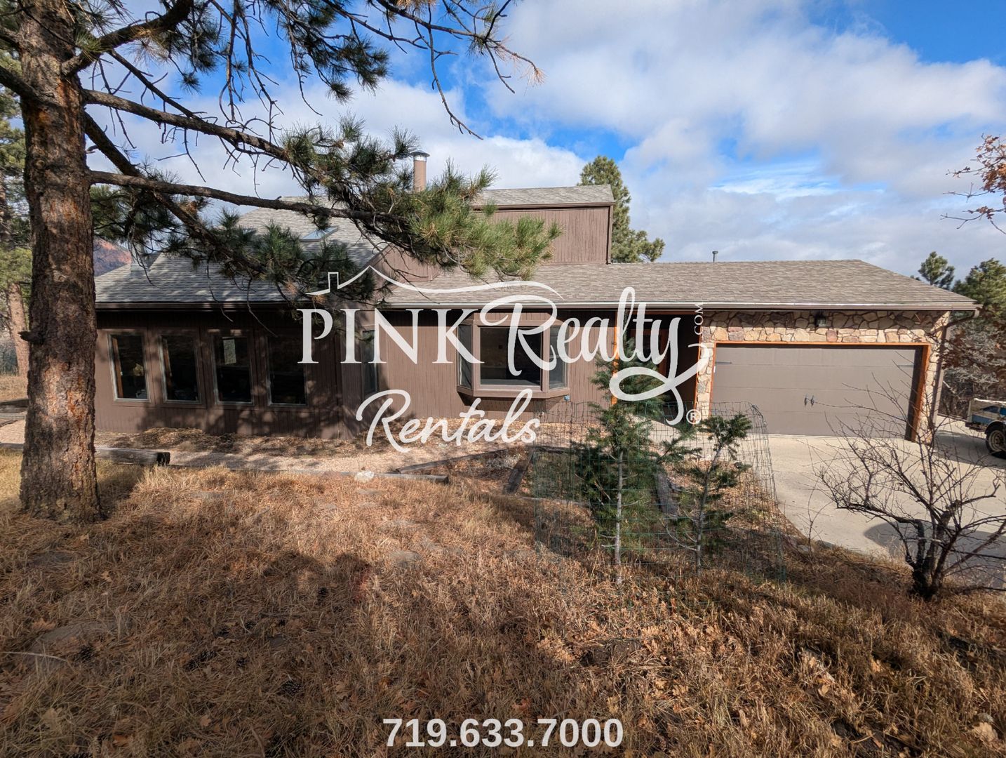 Monument House: 18170 Forest View Rd