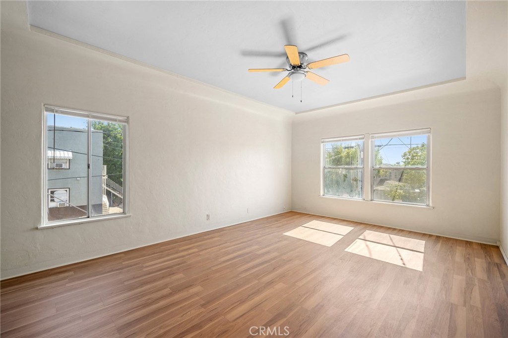 Glendale Condo: 200 East Lomita Avenue