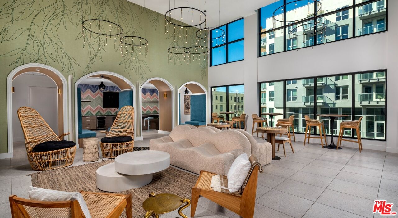 Los Angeles Condo: 1340 South Hill Street